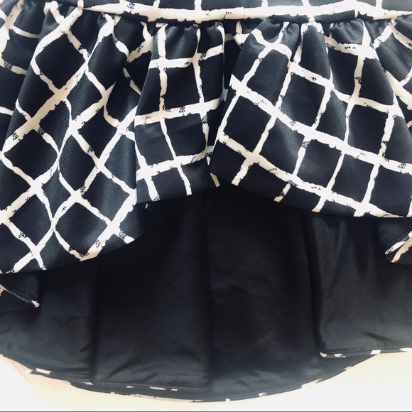 Halter grid pattern top - Picture 3 of 6